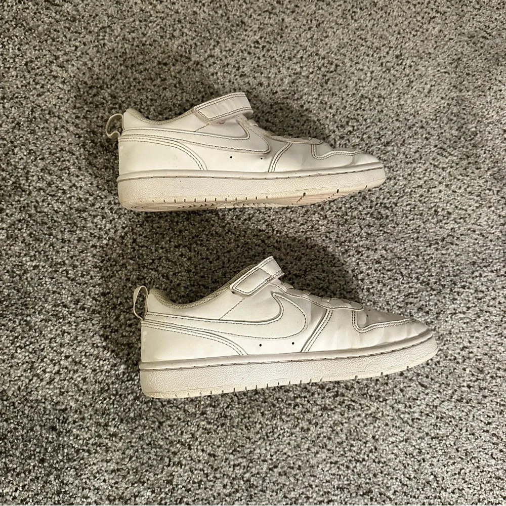 Big Kids NIKE COURT 2.5 White Sneakers Retail $60